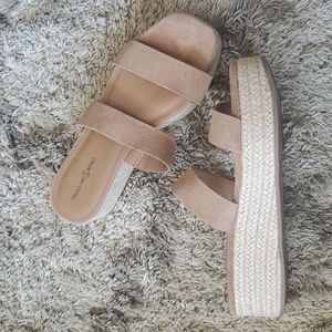 Treasure & Bond Fatima Platform Suede Slide Sandals Size 8.5